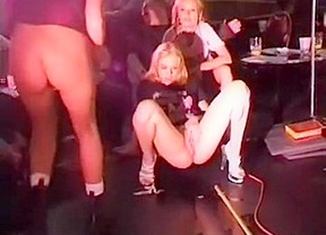 Adara Michaels-Pissing Off America Pee Contest Vol 1