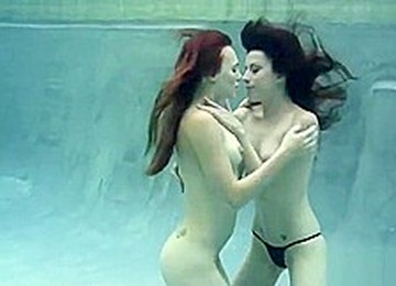 Jolene Hexx - Underwater