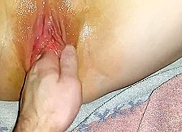 Playing With A Juicy Pussy