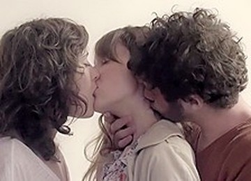 A Trois On Y Va (2015) Anais Demoustier, Sophie Verbeeck