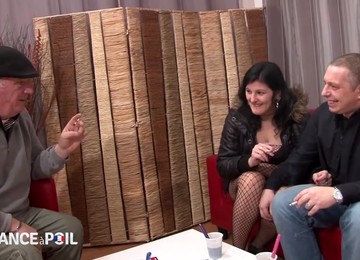 La France A Poil - Big Horny Bitch Pisses While Getting
