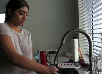 Violet Myers Sexy Dishwashing Voyeur Time