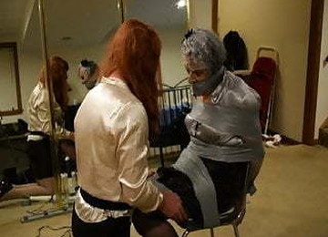 Christine Tapes And Teases Ronni .....4-24-2019