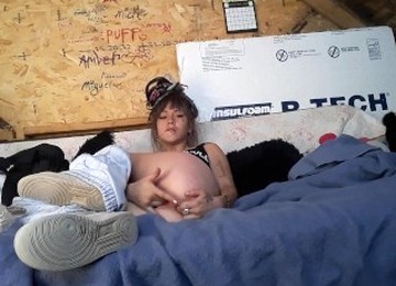 Xxxtra Small Kinky Whore Double Penetrates Herself