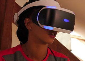 Isabel Has A New Game In Her Playstation VR But She Needs..