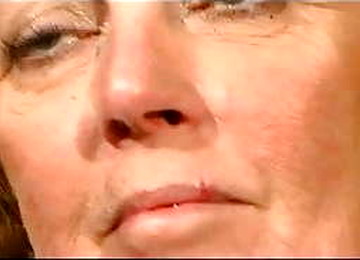 Mature Women - Fun At The Glory Hole