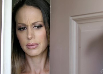 Attractive MILF With Huge Tits Is Always Happy To Dine On A Teen Pussy