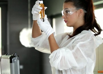 Detective Susy Gala Gets Fucked By Her Colleague Right At Work