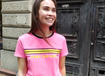 Fucking Doggy Versatile Jenny Ferri Gives A Nice Blowjob To Stud