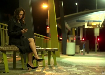 Lovely White Hottie Blindfolded And Bound For Wicked Sex