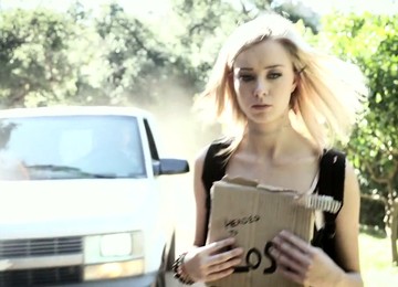 Haley Reed Is A Lovable Beauty Who Blows Two Dicks Before Taking DP