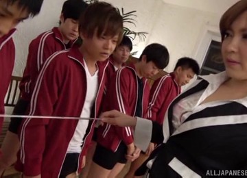 Ogata Runa Walks In A Male Physical Exam And Gets A Messy Bukakke