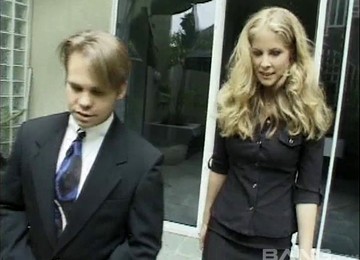 Blonde Bitch Likes Anal Penetration And Cum In Her Mouth