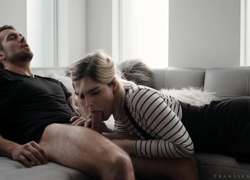 Teen Babe Sucks Dick Like A Master In Porn