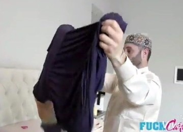 Sexy Pakistani Muslim Fucked In Ass