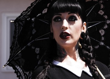 Goth Girlfriend Jessie Lee Craves To Be Fucked Hard By A Big Cock