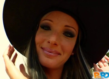 Super Hot And Sexy Witch Tiny POV Blows This Lucky Dude!