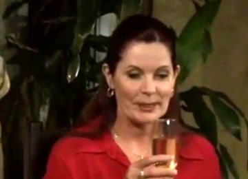 Mom Seducing My Bestfriend And Suck His Cock