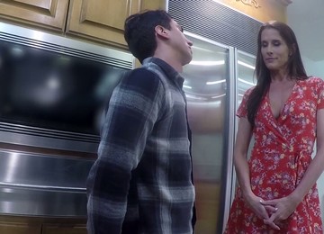 Mom's Best Friend Sofie Marie Turned To Be Insatiable Cum-thirsty Bitch