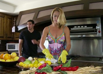 Slutty Housewife Brenda James Gives A Tugjob In Gloves And Gets Her Slit Rammed