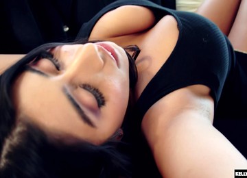 Insatiable Bitch Violet Myers Swallows A Big Cock And Gets Her Cunt Fucked And Jizzed