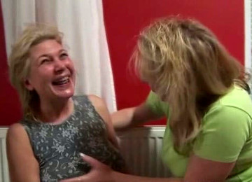 Mature Whore Too Drunk To Be Aware Of What Is Happening