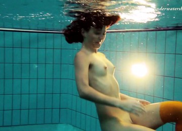 Nina Markova Sexy Underwater Babe