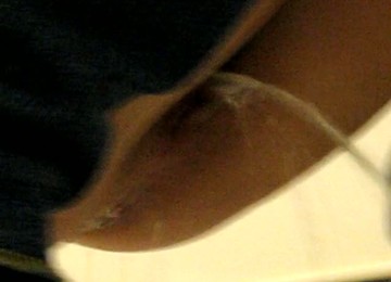 Babe In High Heels Filmed Pissing On The Toilet
