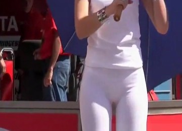 Hot Babes In Tight Clothes Cameltoes