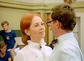 Mazurka Paa Sengekanten