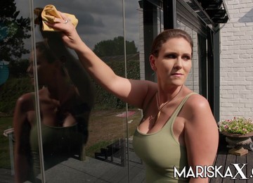 French MILF Sandy Lou Ass Fucked Outside