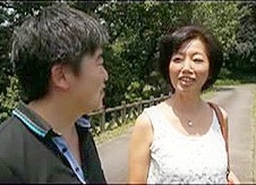 Japanese Mom And Stepson Spring Trip 2