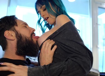 Blue Haired Chick Jewelz Blu Is Fucked By Bearded Boyfriend