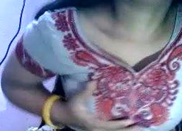 Chubby Pakistani Woman On Web