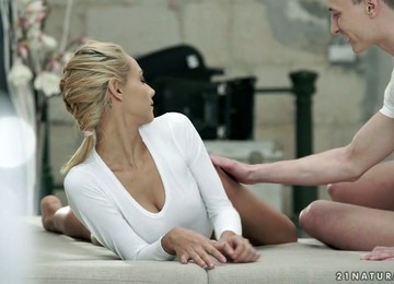 Lovely Colombian GF Veronica Leal Is Made To Ride Strong Cock On Top