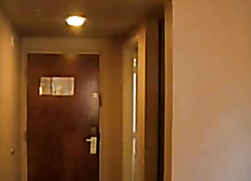 She Arrives At His Hotel And They Fuck