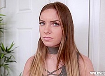 Summer Brooks Is Fucking Her Best Friend While His Girlfriend Is Too Busy To Do It