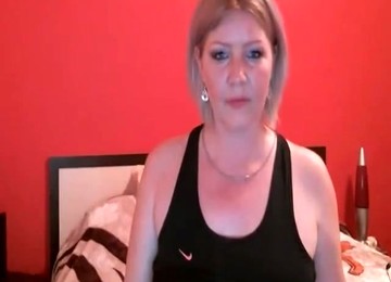 This Curvaceous MILF Is Quite Exquisite And She Loves Dildoing Herself