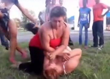 Fat Ladies Beating Each Other Up