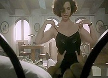 Anna Galiena - Senso 45 - 4