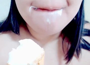 Food Porn Diary: Messy Mouth Ice Cream (ASMR)