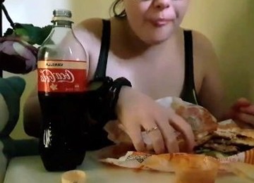 Burger Mukbang