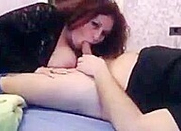 Milf Spompina Sul Letto