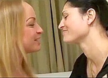 Deep Tongue Kisses 315