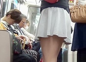 Hairy Cunt Asian Urinates