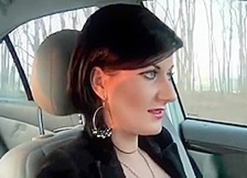 Pornstar Whore Gets Her Shaved Cunt Licked With Passion