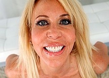 Erica Lauren In Seasoned Cum Chaser - CougarSeason