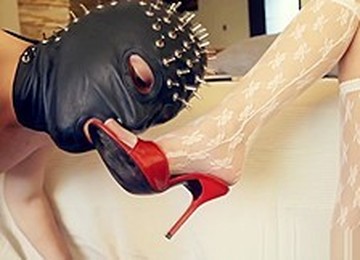 Young Goddess Red Shoes