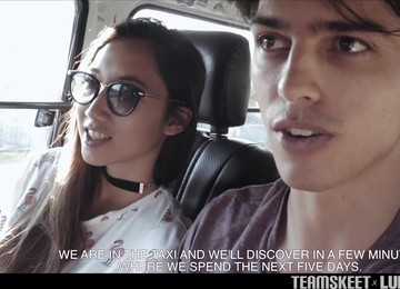 Asian Girlfriend Luna X Gives A Wonderful Blowjob On The Beach