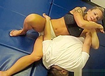 Tommi Mixed Wrestling